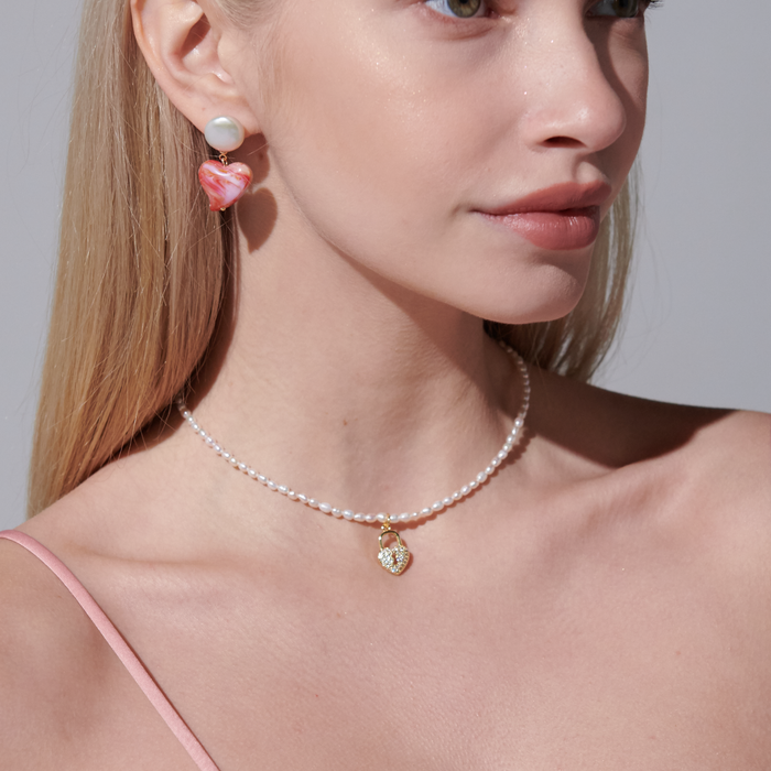 Amour Lock Pearl necklace