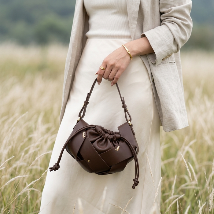 Aurea Knot Bag in Vegan Leather  - By Qivii