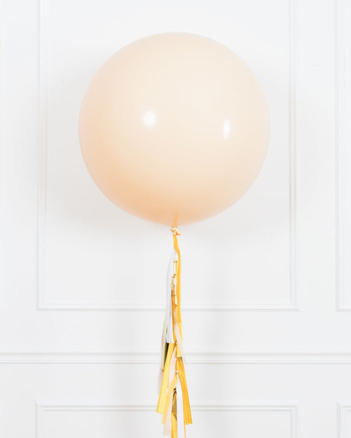 paris312-chicago-bee-theme-balloon-confetti-giant-tassel-buttercup-yellow