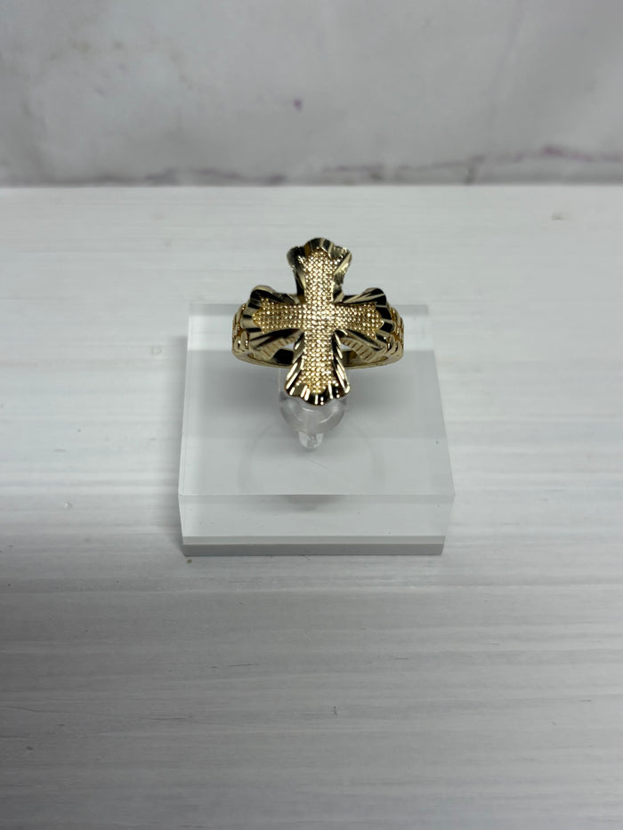 Cross Cut Ring