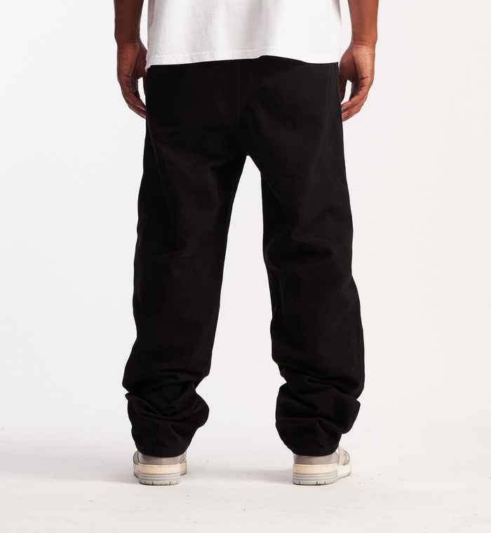 EMBSP25-115 jeans crafted from high-quality, durable denim fabric