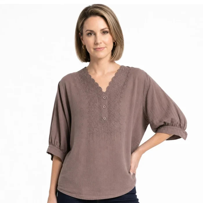 Lea Embroidered Blouse