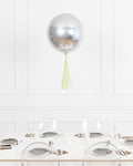 mandalorian-party-birthday-yoda-decorations-balloons-centerpiece-orb-silver-chicago-paris312