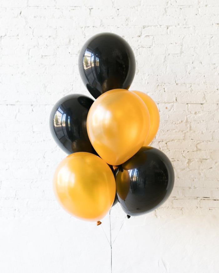 new-years-decorations-balloon-bouquet-chicago-2023-gold-black-paris312